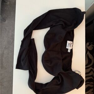 Princess Black Ribbed Crop Top with long sleeves